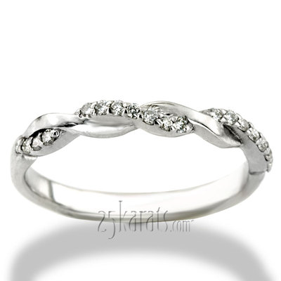 Twist Design Petite Diamond Band (1/6 ct. t.w.)