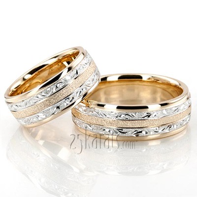 Exclusive Floral Design Wedding Band Set