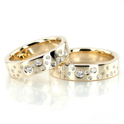 Bright Lights Diamond Wedding Band Set